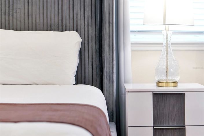 Image No.36-10 Bed Property for sale