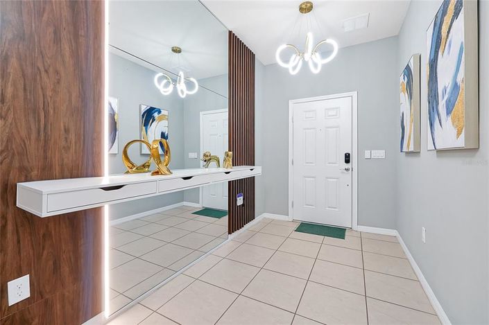 Image No.4-10 Bed Property for sale