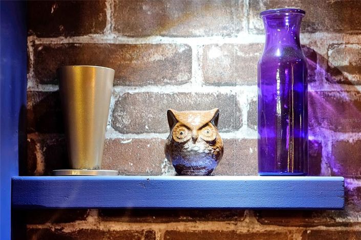 Image No.51-10 Bed Property for sale