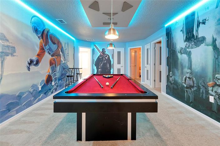 Image No.52-10 Bed Property for sale