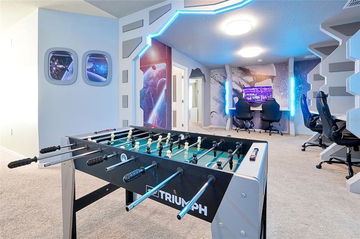 Image No.54-10 Bed Property for sale