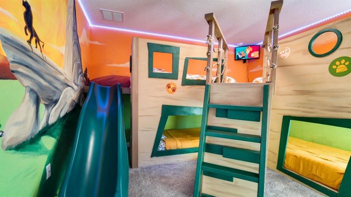 Image No.11-7 Bed Property for sale