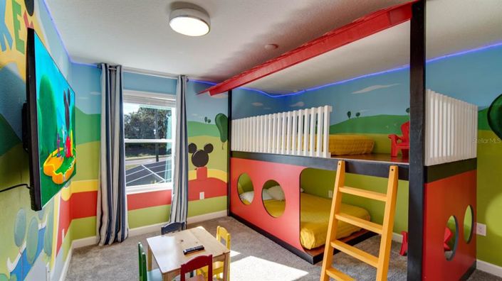 Image No.18-7 Bed Property for sale