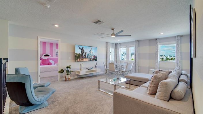 Image No.19-7 Bed Property for sale