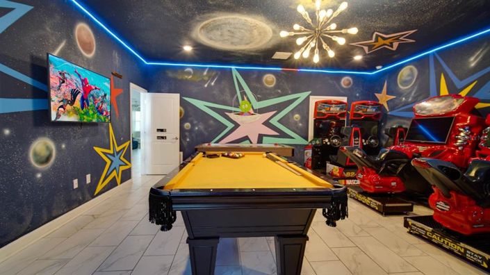 Image No.36-7 Bed Property for sale