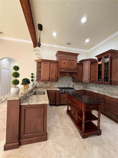 Image No.16-4 Bed Property for sale