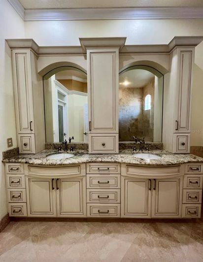 Image No.35-4 Bed Property for sale