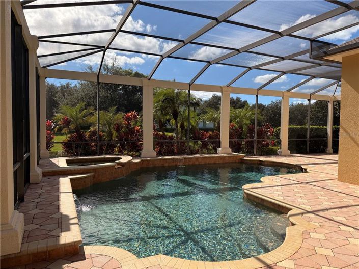 Image No.55-4 Bed Property for sale