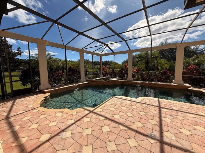 Image No.57-4 Bed Property for sale