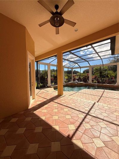 Image No.60-4 Bed Property for sale