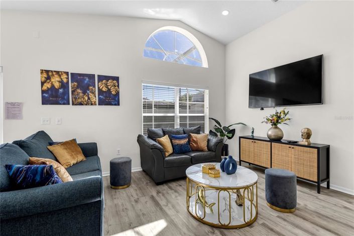 Image No.11-4 Bed Property for sale