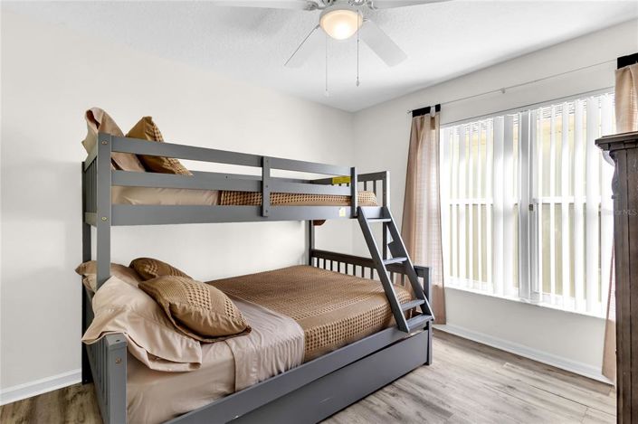 Image No.15-4 Bed Property for sale