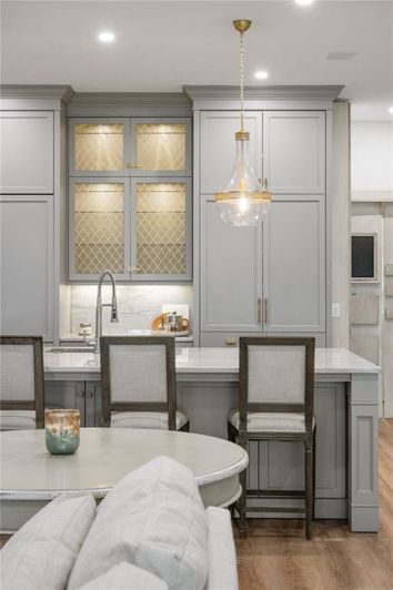 Image No.12-4 Bed Property for sale