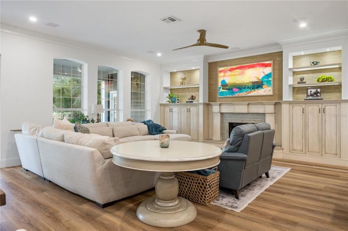 Image No.5-4 Bed Property for sale