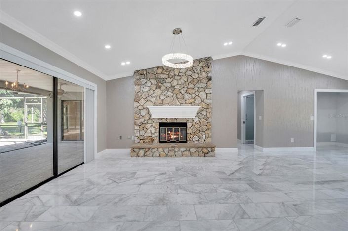 Image No.11-4 Bed Property for sale