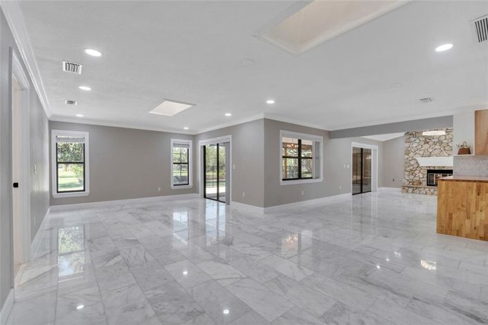 Image No.27-4 Bed Property for sale