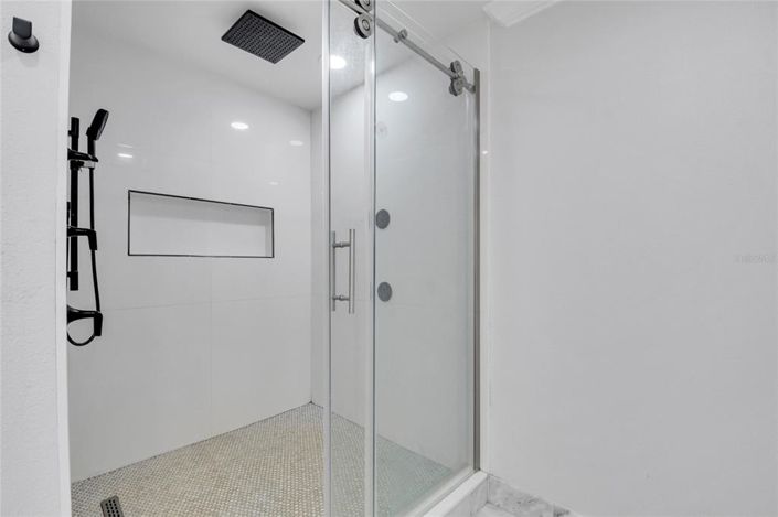 Image No.32-4 Bed Property for sale