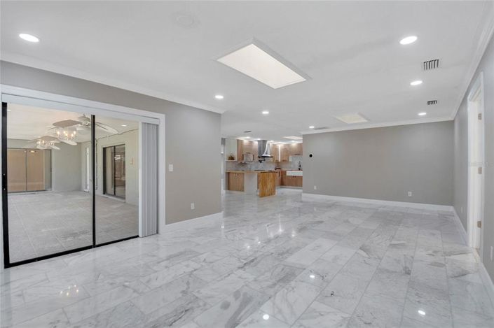 Image No.38-4 Bed Property for sale