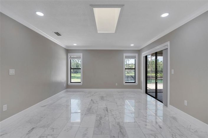 Image No.39-4 Bed Property for sale