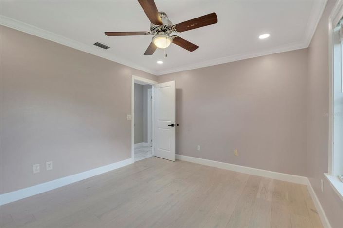 Image No.53-4 Bed Property for sale