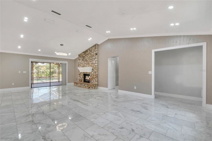 Image No.7-4 Bed Property for sale