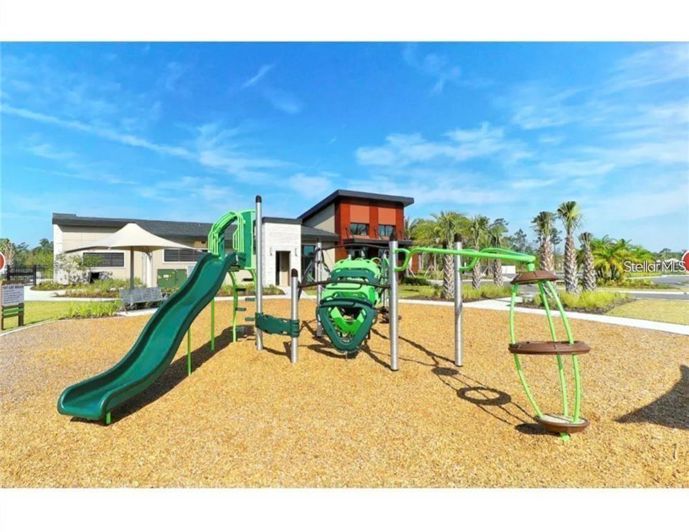 Image No.27-4 Bed Property for sale