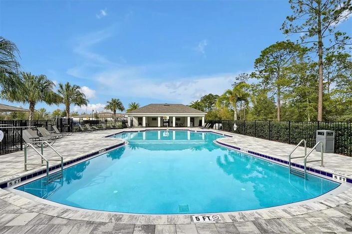 Image No.28-4 Bed Property for sale