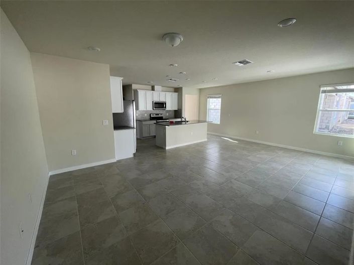 Image No.4-4 Bed Property for sale