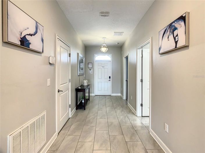 Image No.15-9 Bed Property for sale