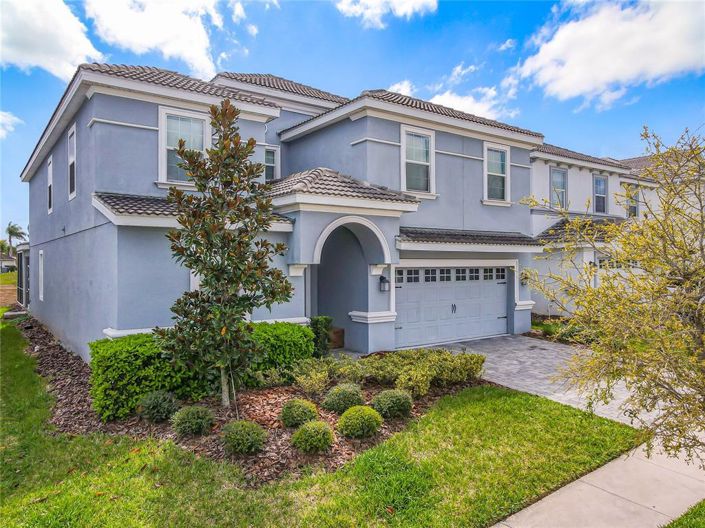 Image No.2-9 Bed Property for sale