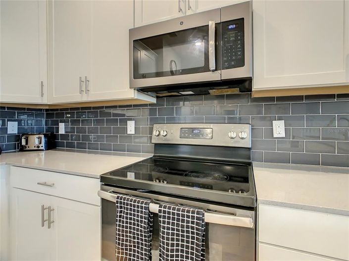 Image No.21-9 Bed Property for sale