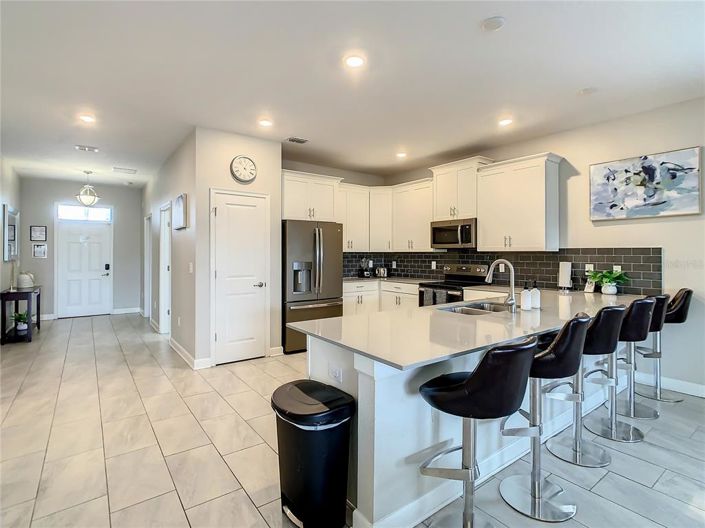 Image No.22-9 Bed Property for sale