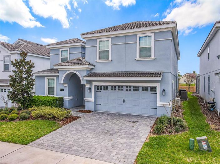 Image No.3-9 Bed Property for sale