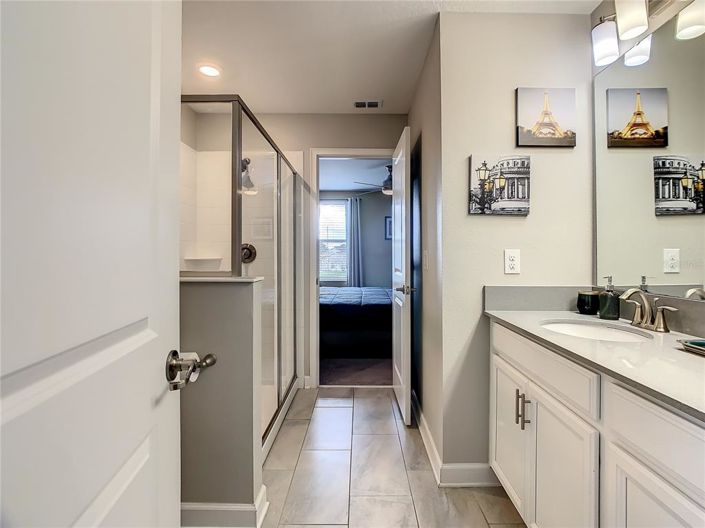 Image No.34-9 Bed Property for sale