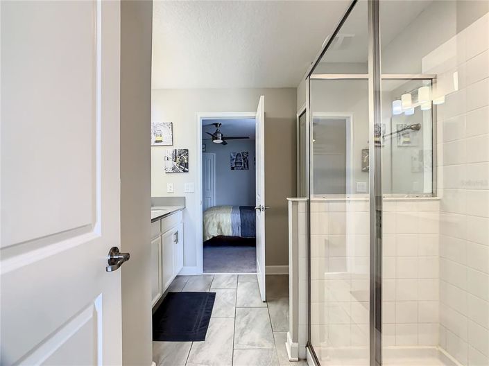 Image No.38-9 Bed Property for sale