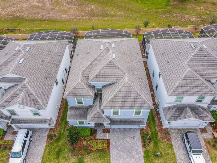 Image No.5-9 Bed Property for sale