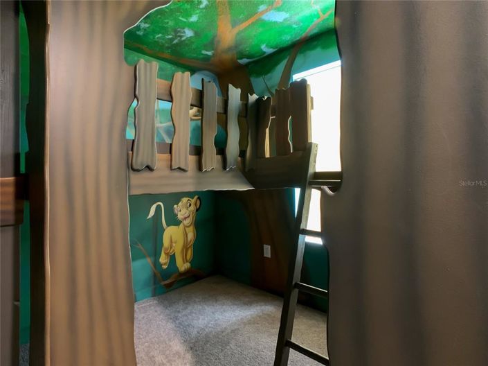 Image No.50-9 Bed Property for sale