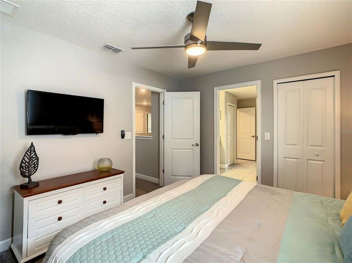 Image No.55-9 Bed Property for sale