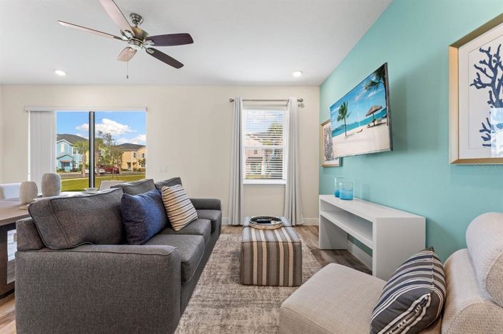 Image No.12-4 Bed Townhouse for sale