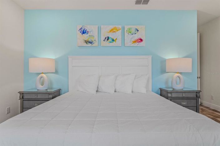 Image No.25-4 Bed Townhouse for sale