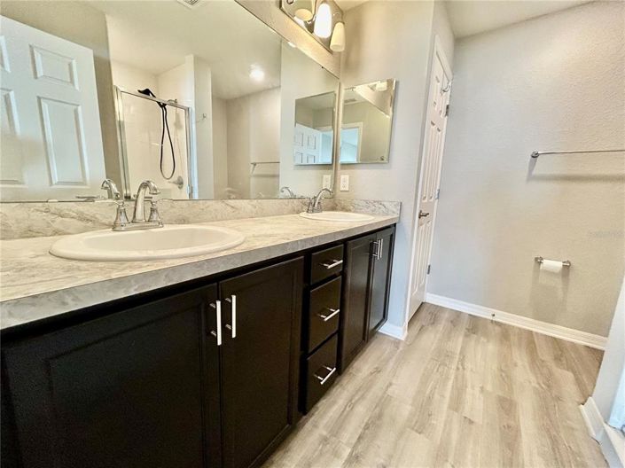 Image No.15-3 Bed Property for sale