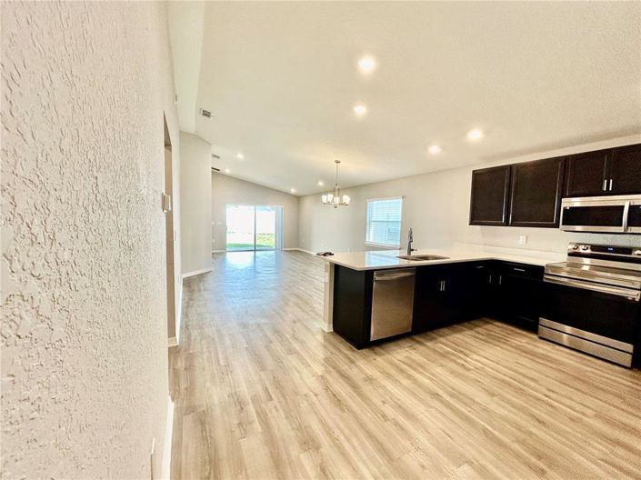 Image No.3-3 Bed Property for sale