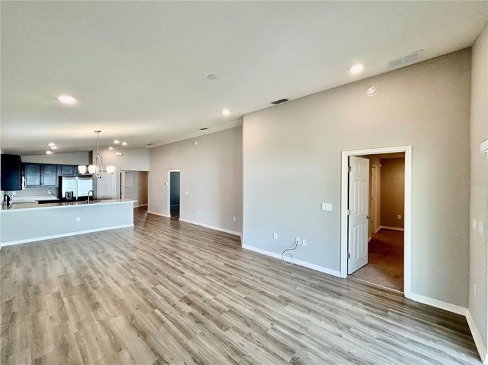 Image No.9-3 Bed Property for sale