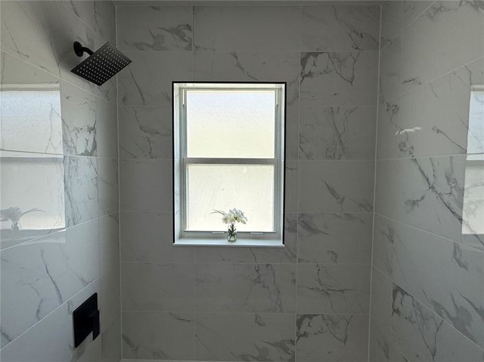 Image No.10-3 Bed Property for sale