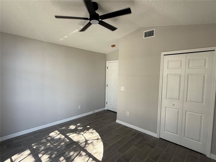 Image No.14-3 Bed Property for sale