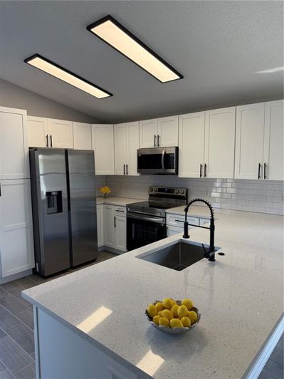 Image No.21-3 Bed Property for sale