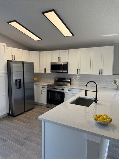 Image No.25-3 Bed Property for sale