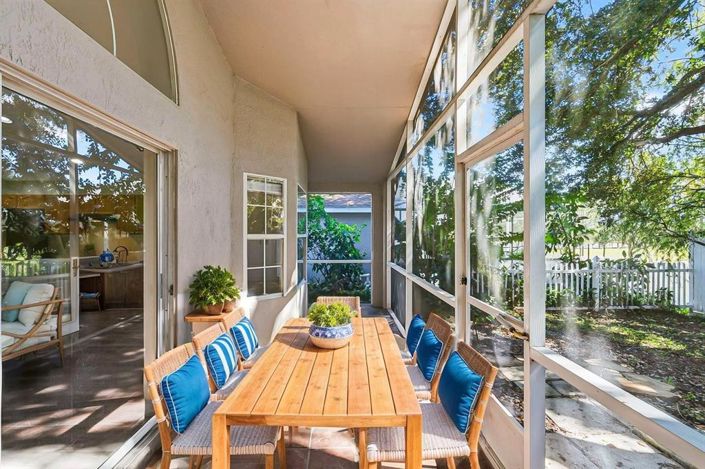 Image No.11-3 Bed Property for sale