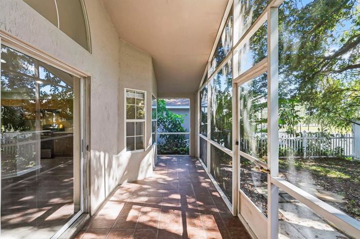 Image No.12-3 Bed Property for sale