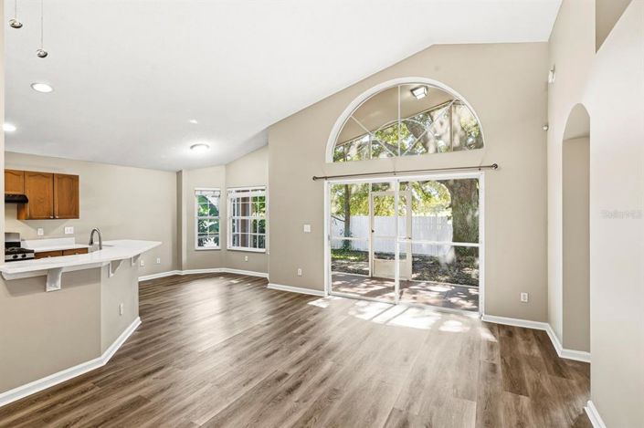 Image No.17-3 Bed Property for sale